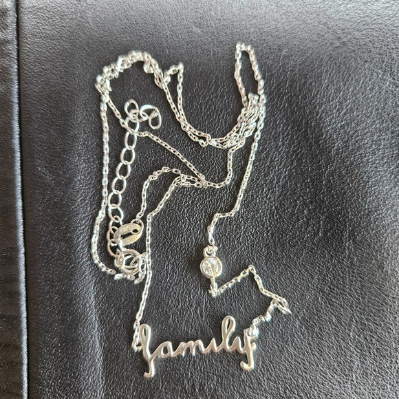 The Unbranded Brand Jewelry - 925 Sterling Silver Necklace "Family" & Clear Rhinestone Dainty Minimalist